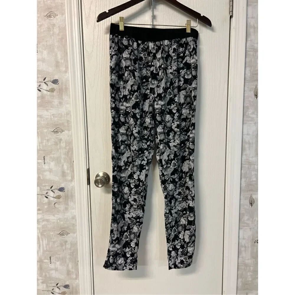 Forever 21 Pants - Picture 2 of 4